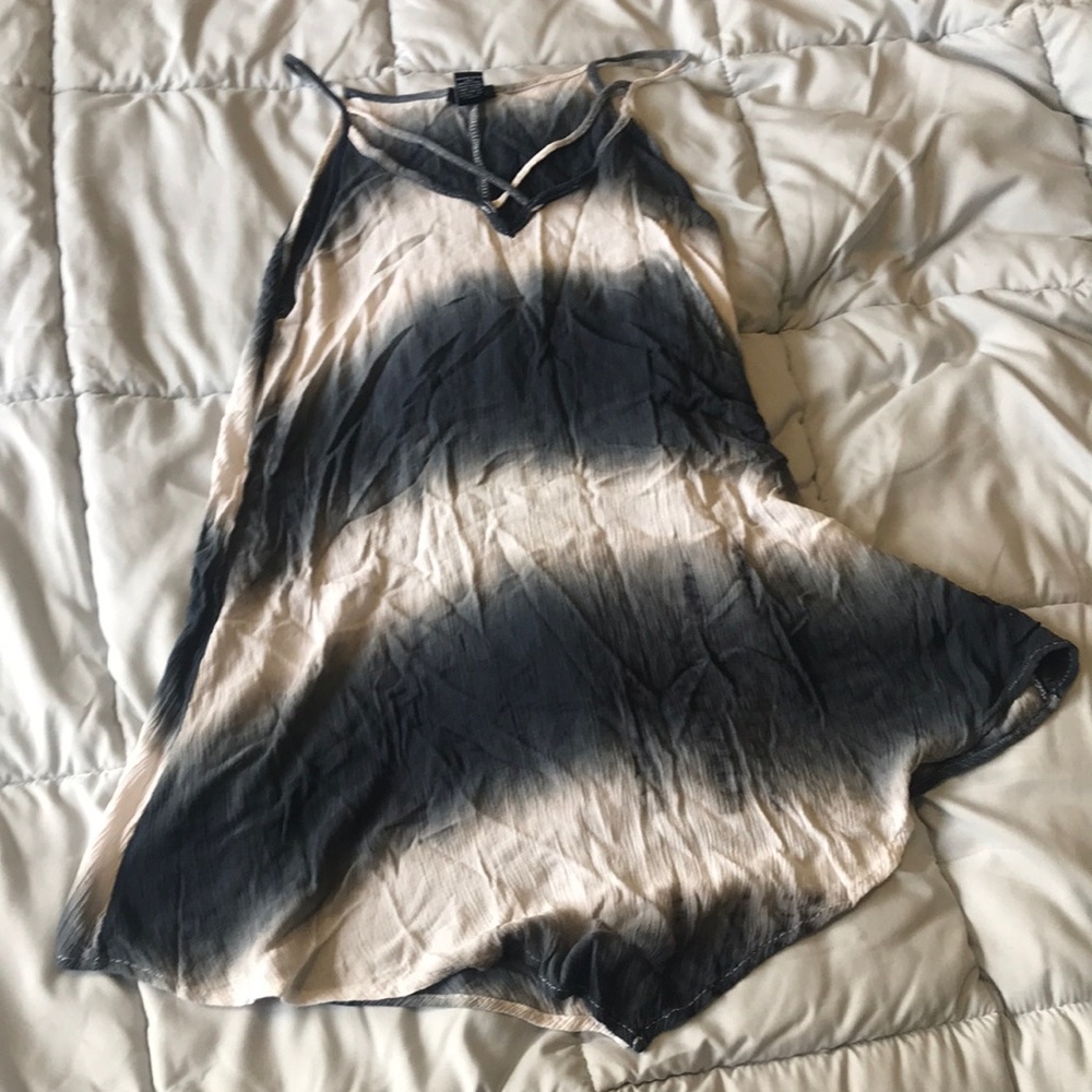 Navy & white flowy dress